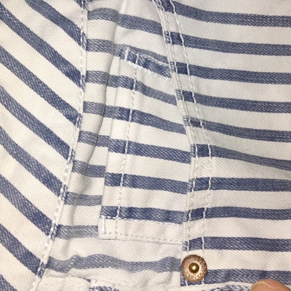 Aeropostale jean shorts with blue stripes size 11/12 used in great condition - Picture 12 of 12